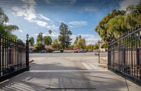 LA Dream Gem - Beautiful Home with Spa - Foto 5