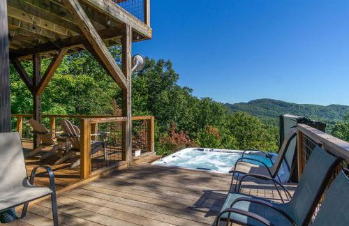 New Luxury 4 bedroom Mountain View Home w/hot tub! - Foto 2