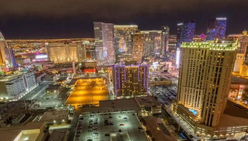 No Resort Fee Strip View Balcony+Free Valet+ Pool - Foto 3