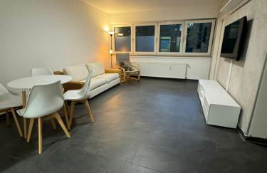 Modern & Zentral in Lev, schnell in Köln DDorf, schnelles WIFI, Netflix - Foto 2