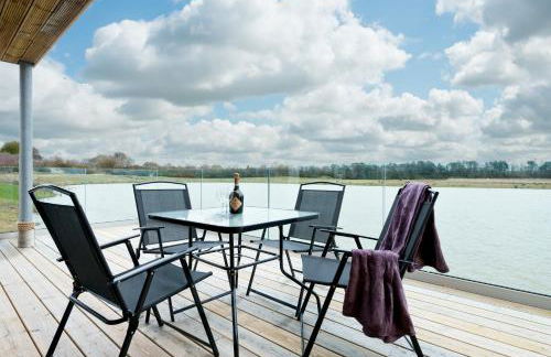 Lakeside property with spa access on a nature reserve Driftwood BV09 - Photo 5