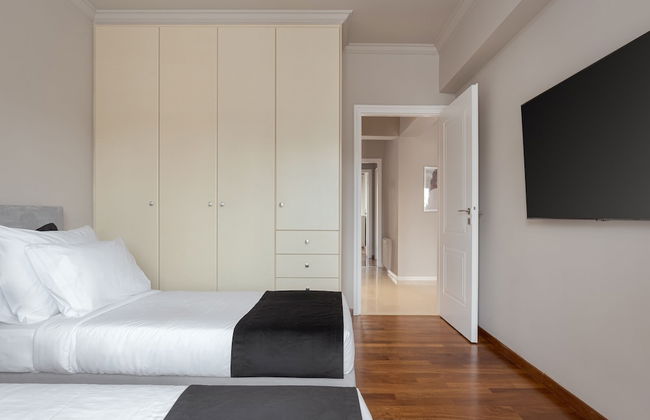 Athenian Grand Riviera Villa - Photo 17