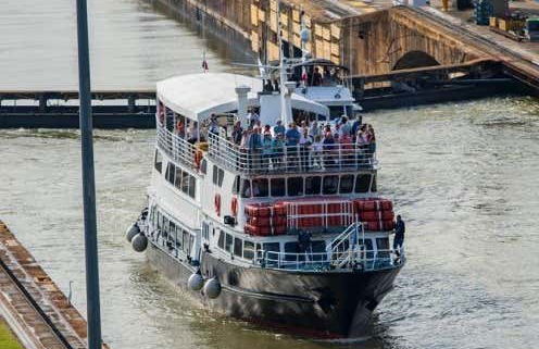 Cruce del Canal de Panamá hasta Colón - Photo 2