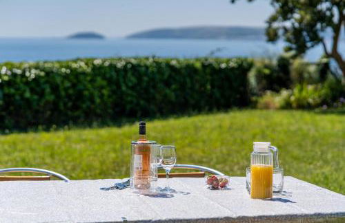 Finest Retreats - Avalon Sea Views - Foto 9