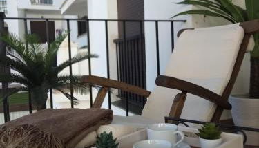 Duquesa 5210 Beach Side Paradise - Photo 2