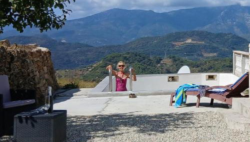 Villa dei Sogni, with private pool ,roof terrace and spectacular views of Monaco and Ligurian mountains - Foto 3