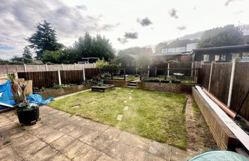 5 Bedroom house in DA7 - Foto 17