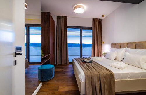 Luxury Villa Novita with Pool - Photo 38