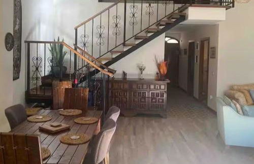 House -Sleeps 6-Garden-Fireplace - Photo 33