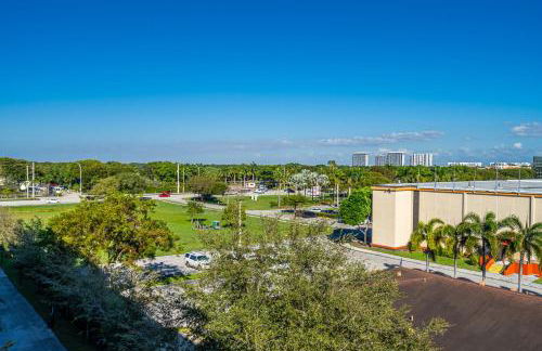 Amazing 2 Bedroom Unit In Doral Miami With Free Parking - Foto 53