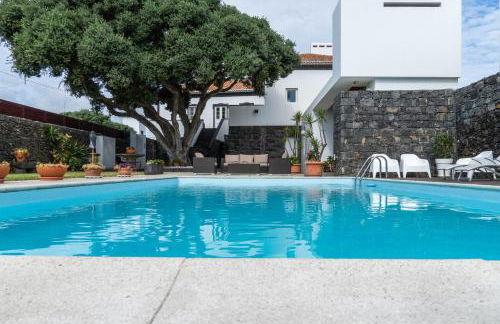 Casa da Arvore Villa by Green Vacations - Photo 2