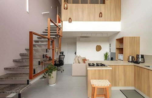 Loft Moderno, 500m Praia, Piscina, Sauna, WiFi 1GB - Foto 9