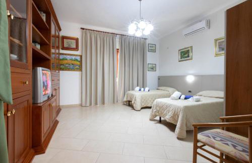 Villa Eleonora con piscina Fronte Mare - Foto 53