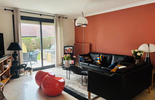 Maison de standing, jardin & BBQ - Circuit 24H à 5 min - Photo 2