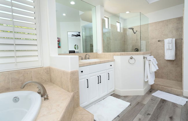 Luxurious 5BR Resort Style Home w/ Pool & Spa - Foto 24