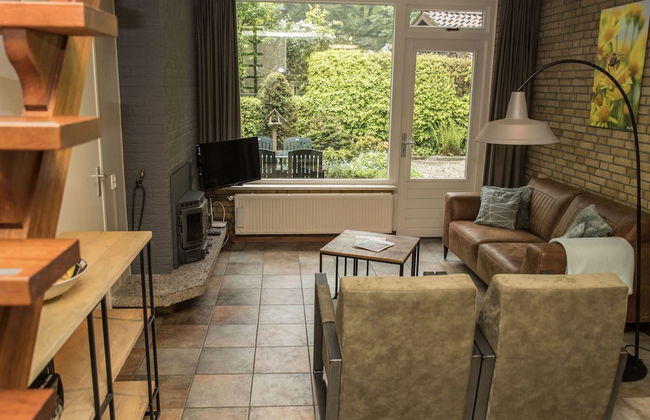 Holiday Home in Gelderland Near Nature Trails - Photo 1