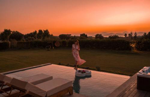 Aphrodite Luxury Suites, Private Heated Pool & Jacuzzi -Romantic Escape for Couples - Photo 59