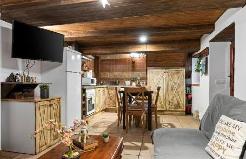 Holiday Home Berghütte mit Terrasse- Kamin und Jacuzzi by Interhome - Foto 50