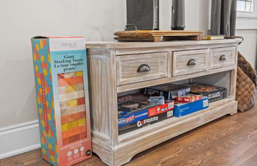 3BR Cozy Family Home with HotTub & Spacious Backyard - Foto 24