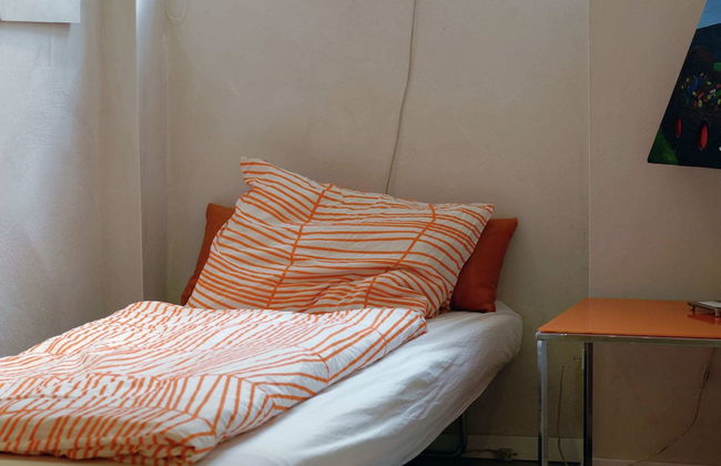 Contemporary Apartment in Kreuzberg, Berlin - Photo 3