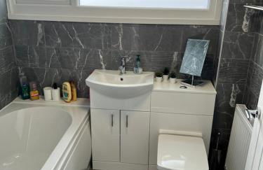 Very comfy 3 bed town house - Foto 70