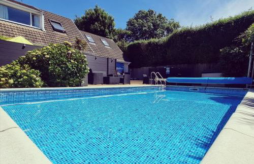Beautiful apartment with private pool near Tenby - Photo 5