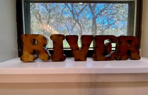 Away at the River - Foto 62