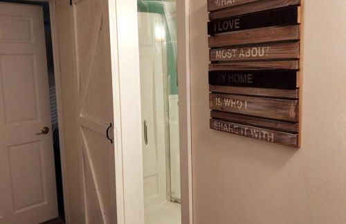 South Haven Getaway -Close to Beach & Town - Foto 26