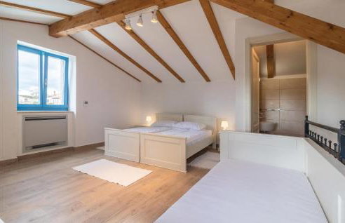 Nine-Bedroom Holiday Home In Bokordici - Foto 40