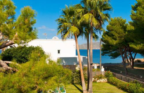 Villa Tita de Manresa, con jardines y vista mar - Foto 1