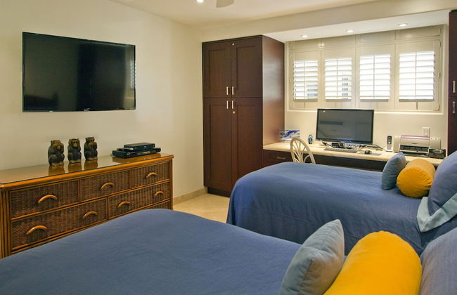 Polo Beach - CoralTree Residence Collection - Photo 17