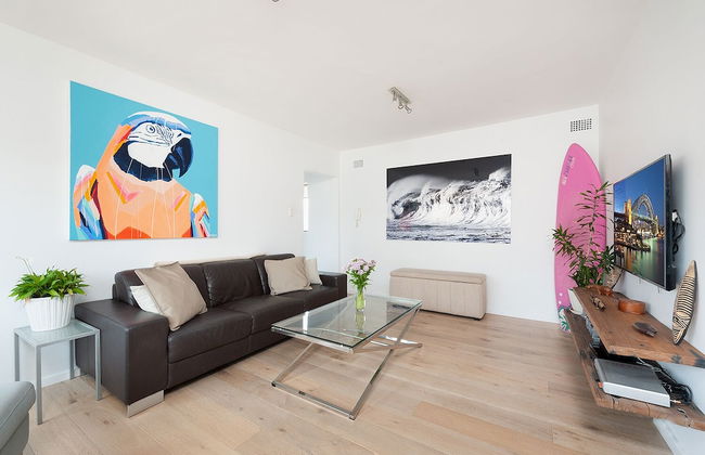 Bondi Beach Getaway - Photo 9