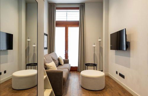 Uma Suites Barceloneta Beach - Photo 20