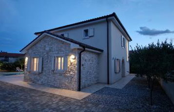 Villa Martina s bazenom,5 soba - Photo 47