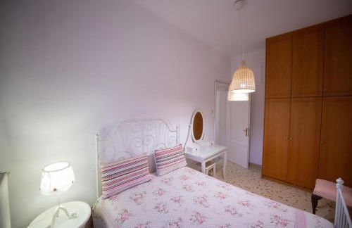 Poros Home - Photo 2
