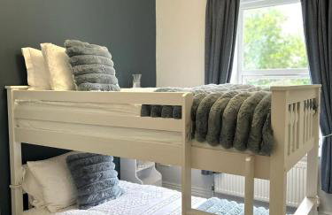 2B Redcliffe - NEW Spacious 2 Bed Family Apartment - Foto 13