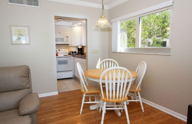 Gulfview Manor Resort - Photo 12