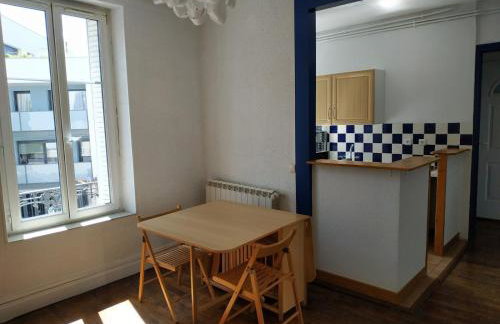 Beau F3 proche tous commerces - Foto 7