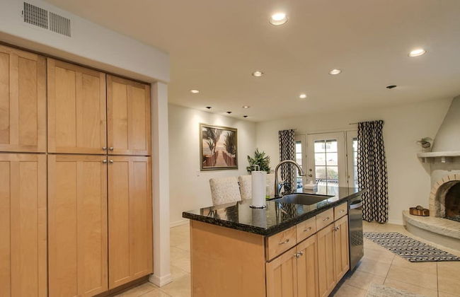 Sunset Views From This Hilltop Fountain Hills Gem! - Foto 17