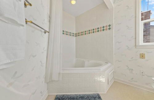 SANDY POINT 6 BEDS 3 BATHS BEACH HOUSE WITH AMAZING VIEWS - Foto 27