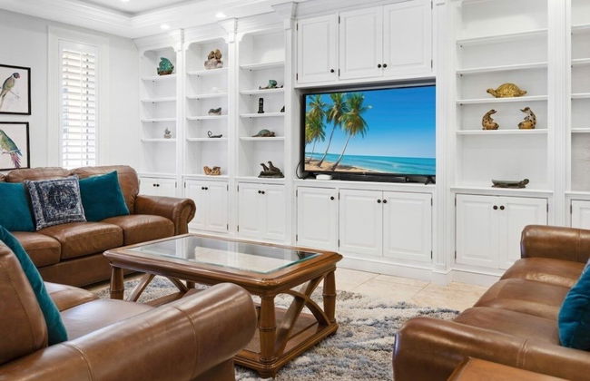 Villa Del Mar 5 Bedroom Home by RedAwning - Photo 16