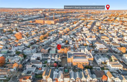 Hamilton-15 mins to EWR, 20 mins PATH to NYC - Foto 21