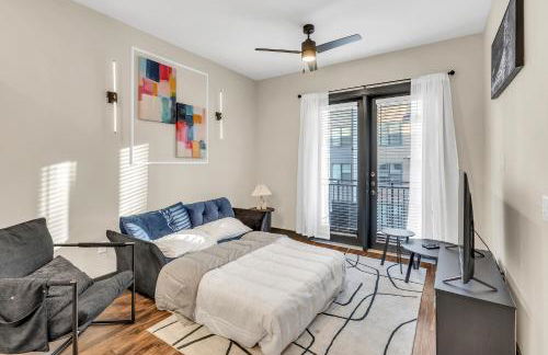 1BR Alongside Q2 and Domain With Pool, Gym and Free Parking - Foto 6