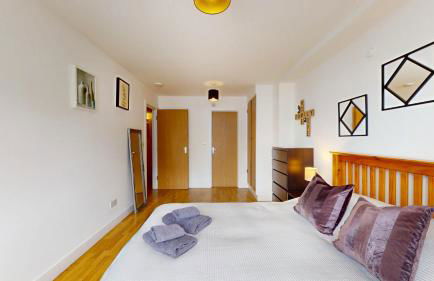 Bright and cosy 1 bed flat next to Tower Bridge - Photo 6