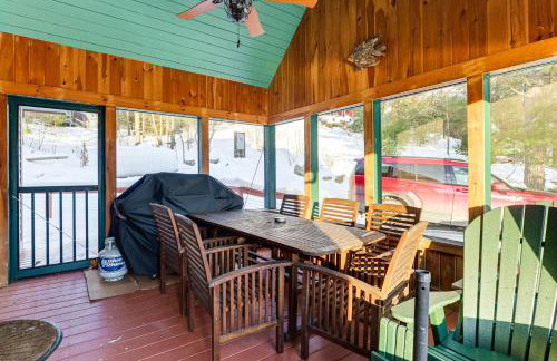 Year-Round Fun in Putnam Station Lakefront Home! - Foto 22