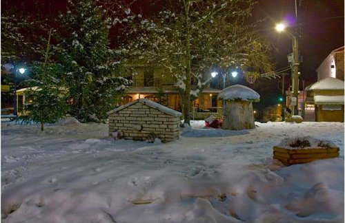 To Spiti tis Pareas - Foto 21