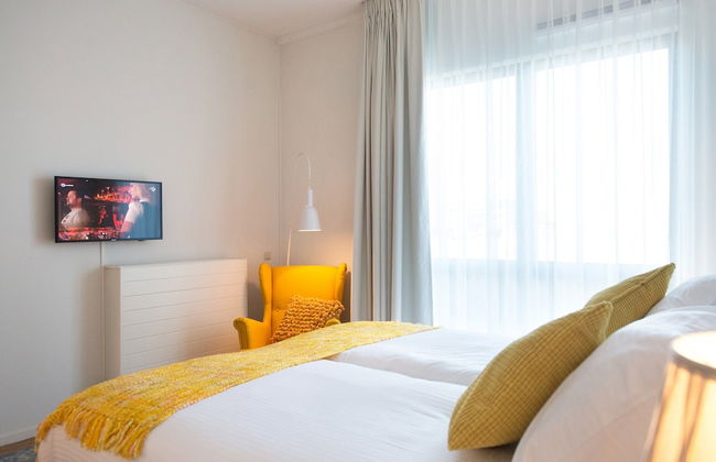 Appealing Apartment in Den Haag With Balcony, Terrace - Photo 9