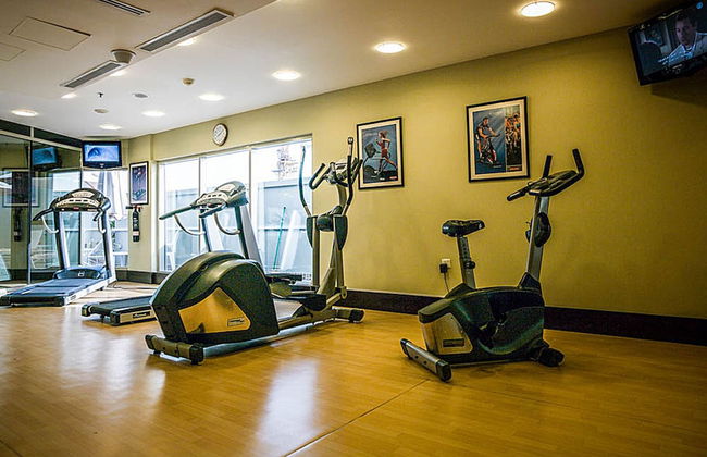 Executive Suites - Photo 30