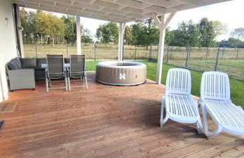 Ferienhaus Laura 70qm bis 5 Gäste mit Fass-Sauna, Whirlpool April bis Oktober, 75qm Terrasse und eingezäunten Garten Haustiere willkommen - Photo 3