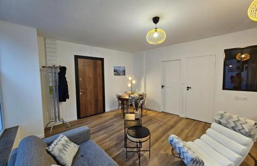 Appartements 4, 5 et 10 personnes rénovés en centre-ville - Foto 36